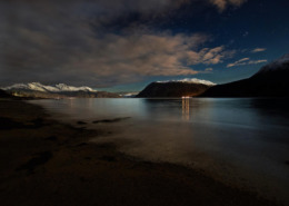 Landschaft von Norwegen bei Nacht